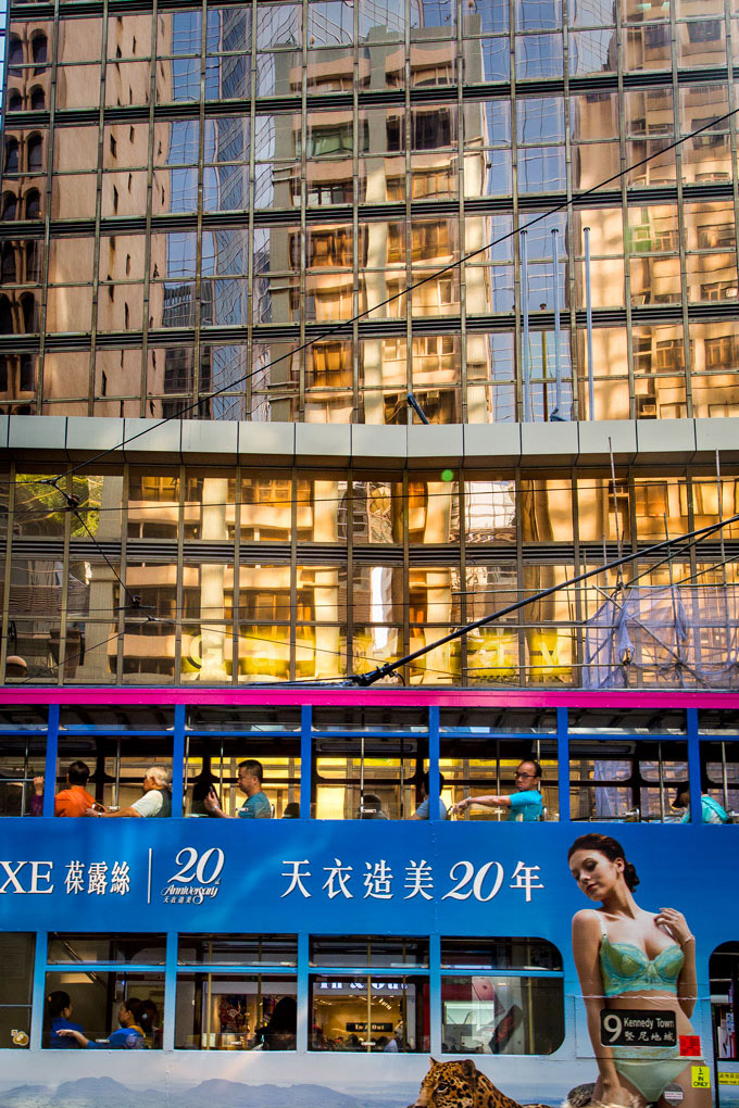 street photography, Sheung Wan, Hong Kong, bus, double deck bus, tram, trams in Hong Kong, transportation, commute, city, Mercedes Noriega, Mercedes Noriega Photography