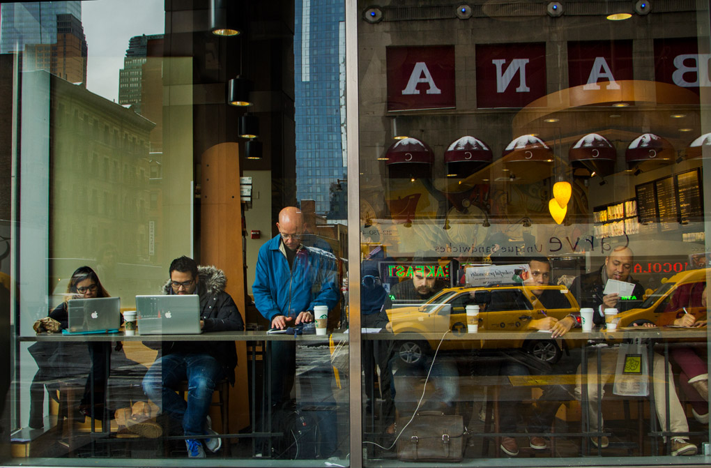 street photography, refelctions, people of new york