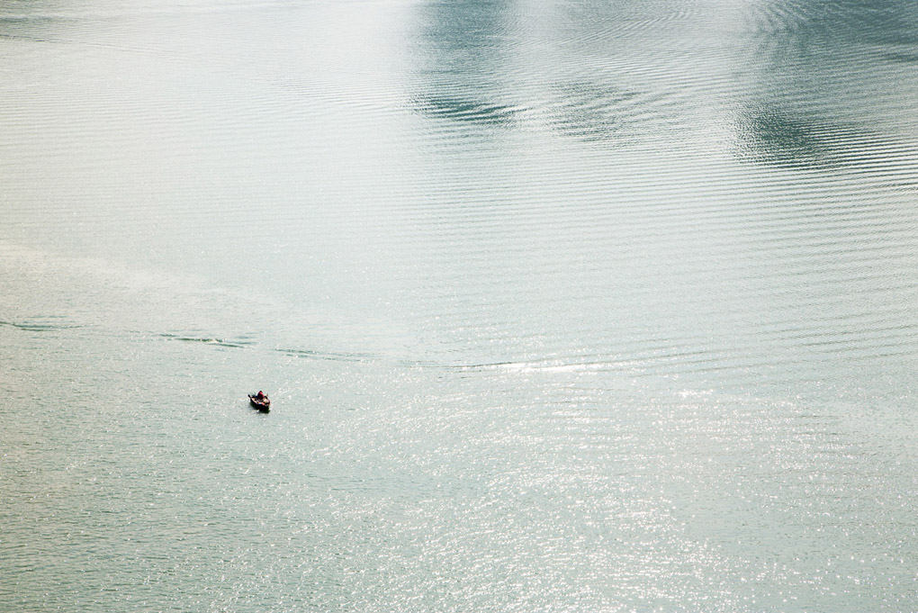 South China Sea, sea, boat, lonely, sunrise, calm, gentle, immensity, Mercedes Noriega, Mercedes Noriega Photography