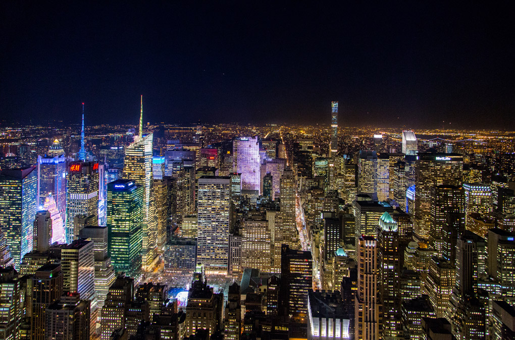 New York, New York City, NY, the Big Apple, Mercedes Noriega, Mercedes Noriega photography, city, urban, street photography, Manhattan, night view, Manhattan at night, buildings, dusk