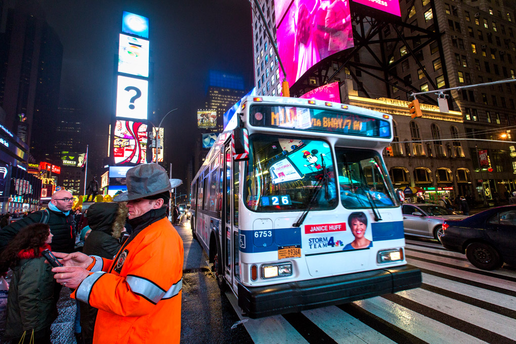 street photography, police, sheriff, bus, time square, the big apple