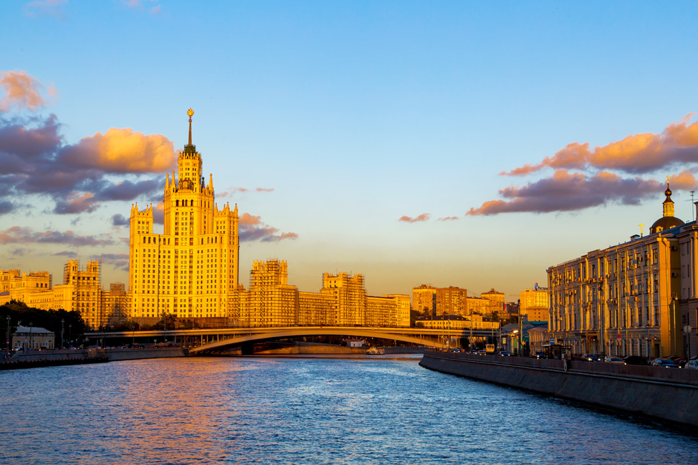 Moskva River, Moscow, Russia, boat tour, sunset, golden hour, history, russian buildings, architecture, Mercedes Noriega, Mercedes Noriega Photography