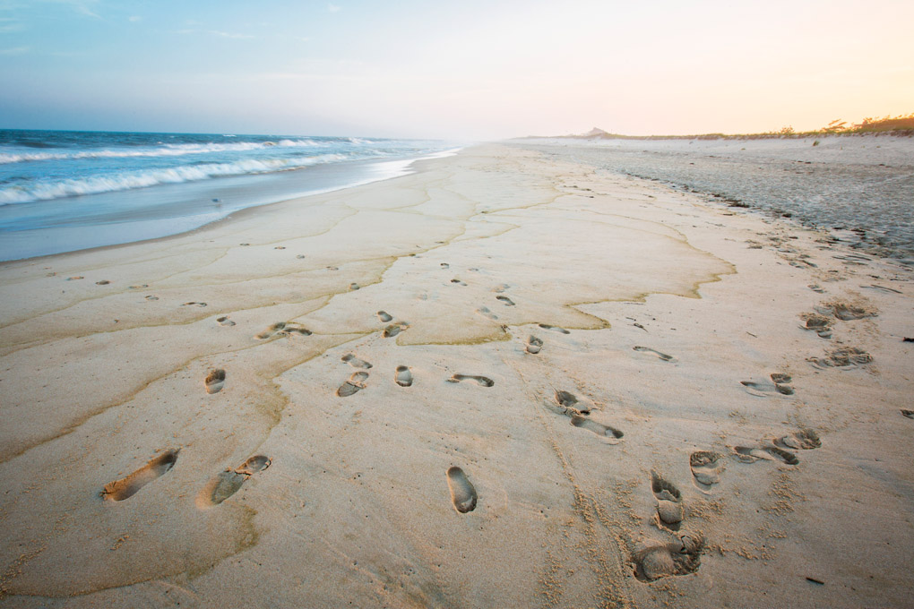 Mercedes Noriega, Mercedes Noriega Photography, beach footsteps, summer, ocean, The Hamptons, New York, USA, beach footsteps, summer, ocean, beachscape, calm, pacific, waves, blue, sand, sandscape, follow, way, sunset, beach time, glorious, lonely, harmonious, placid, serene